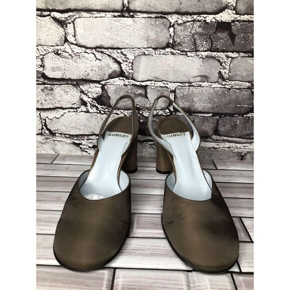 Audley Taupe Satin Fabric Closed Slingback Dress Block Heels Women 38.5EU/8M US - Picture 3 of 16